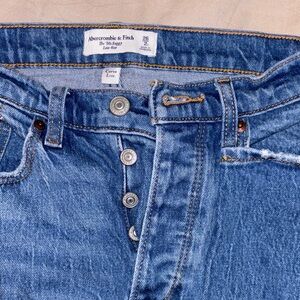 Abercrombie and Fitch - The 90’s Baggy Low Rise - 26S
